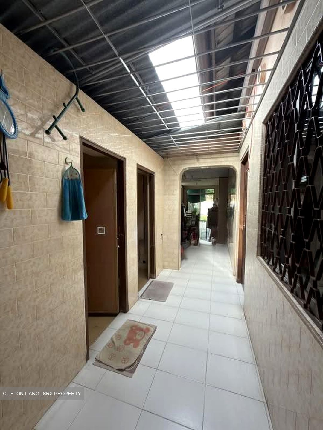 Sembawang Hills Estate (D20), Terrace #585469041